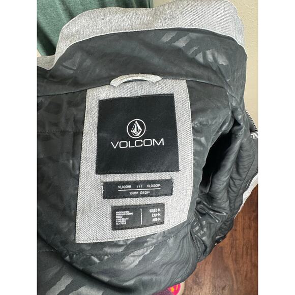 Volcom ski Jacket women’s size medium - Picture 3 of 8